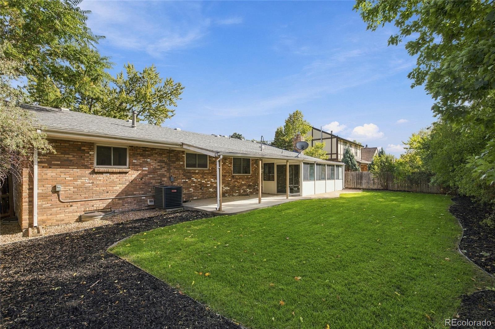 2647 S Linden Court