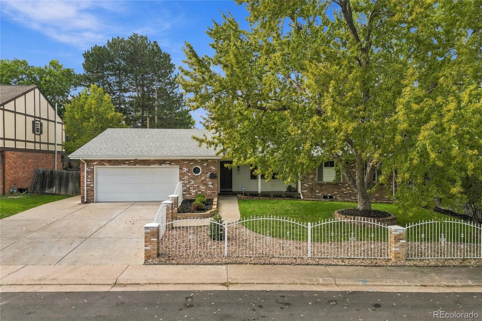 2647 S Linden Court