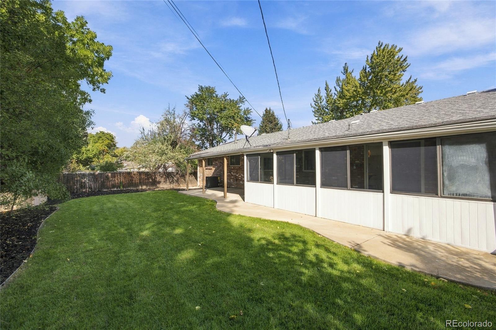 2647 S Linden Court