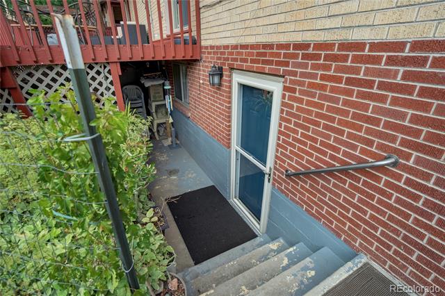 1705 Lewis Street