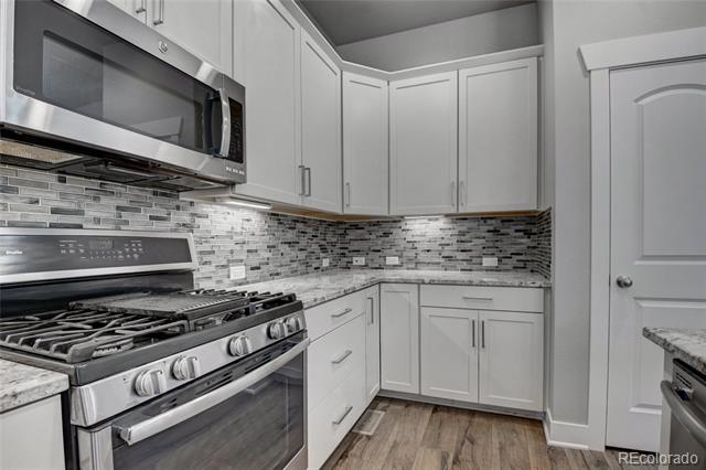 8668 E 54th Place