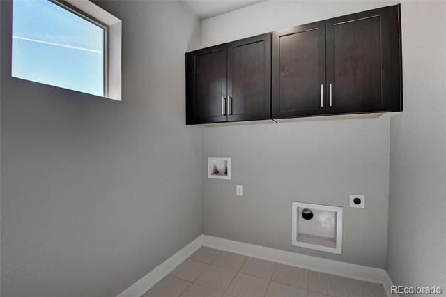8668 E 54th Place