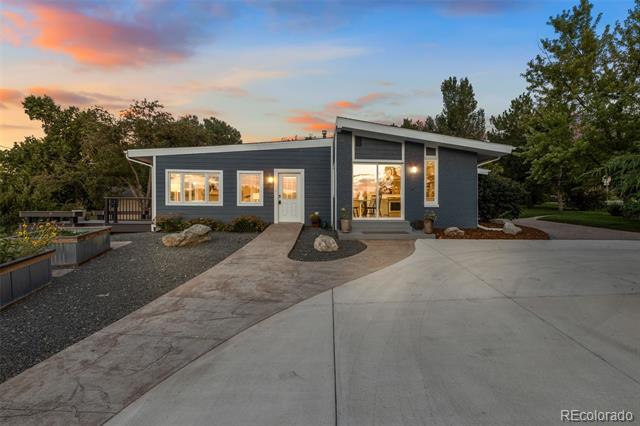 7621 Arlington Drive