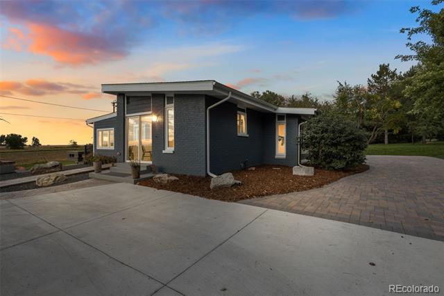 7621 Arlington Drive