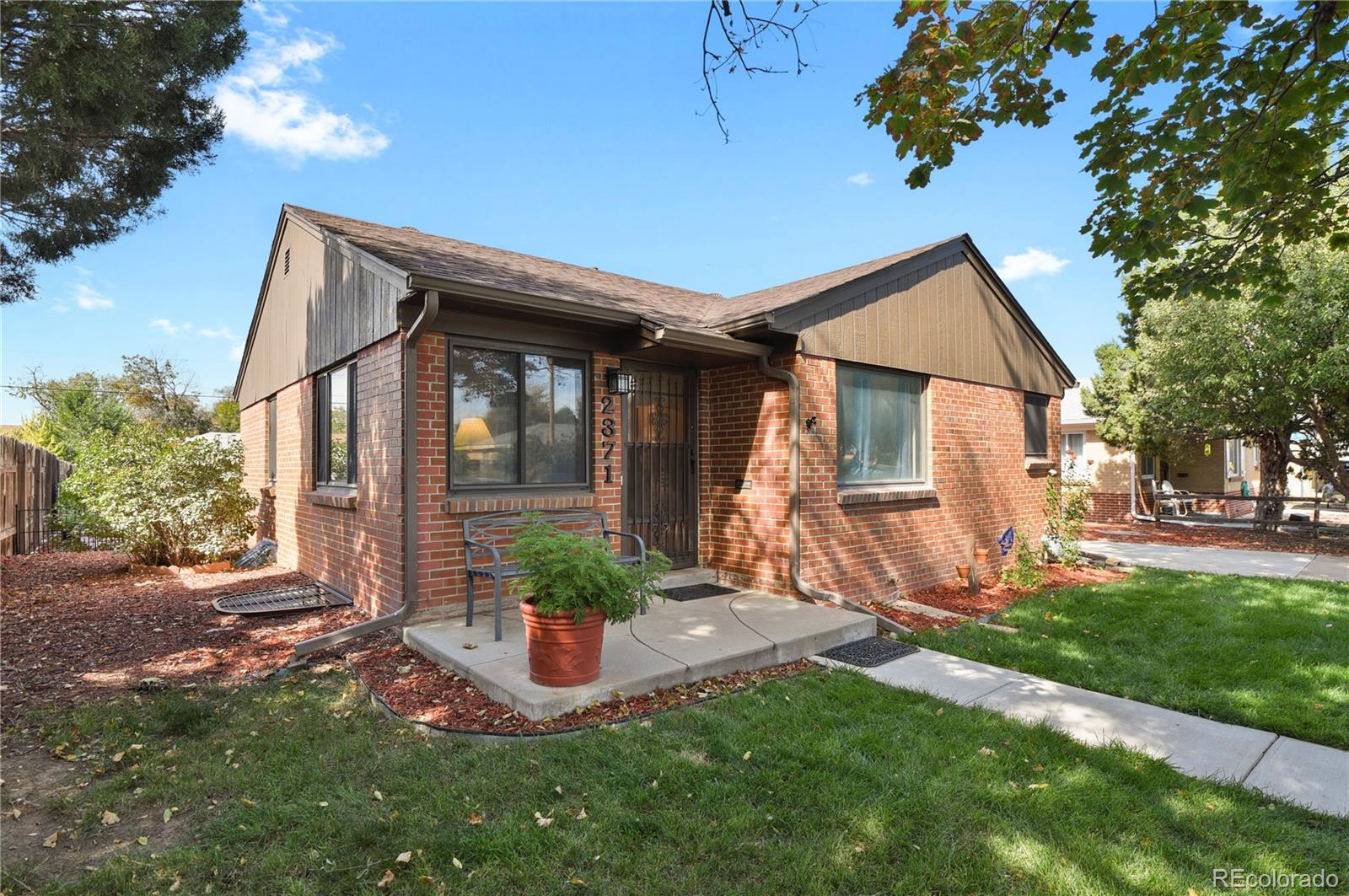 2371 Joliet Street