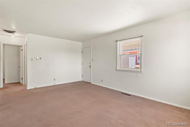 351 W Hazelnut Way Unit: 353