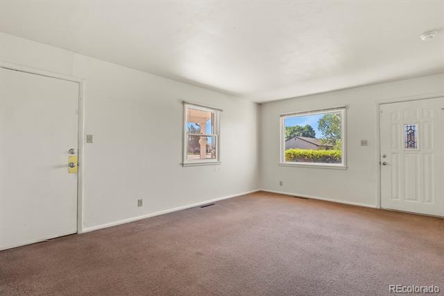351 W Hazelnut Way Unit: 353