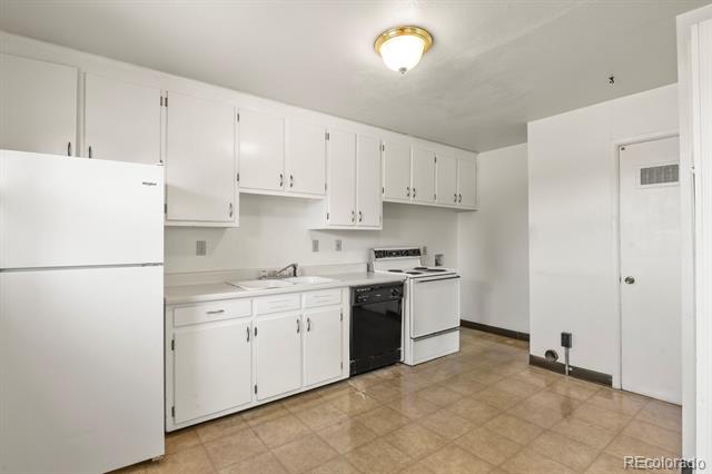 351 W Hazelnut Way Unit: 353