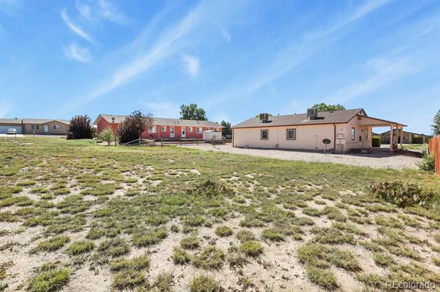 351 W Hazelnut Way Unit: 353
