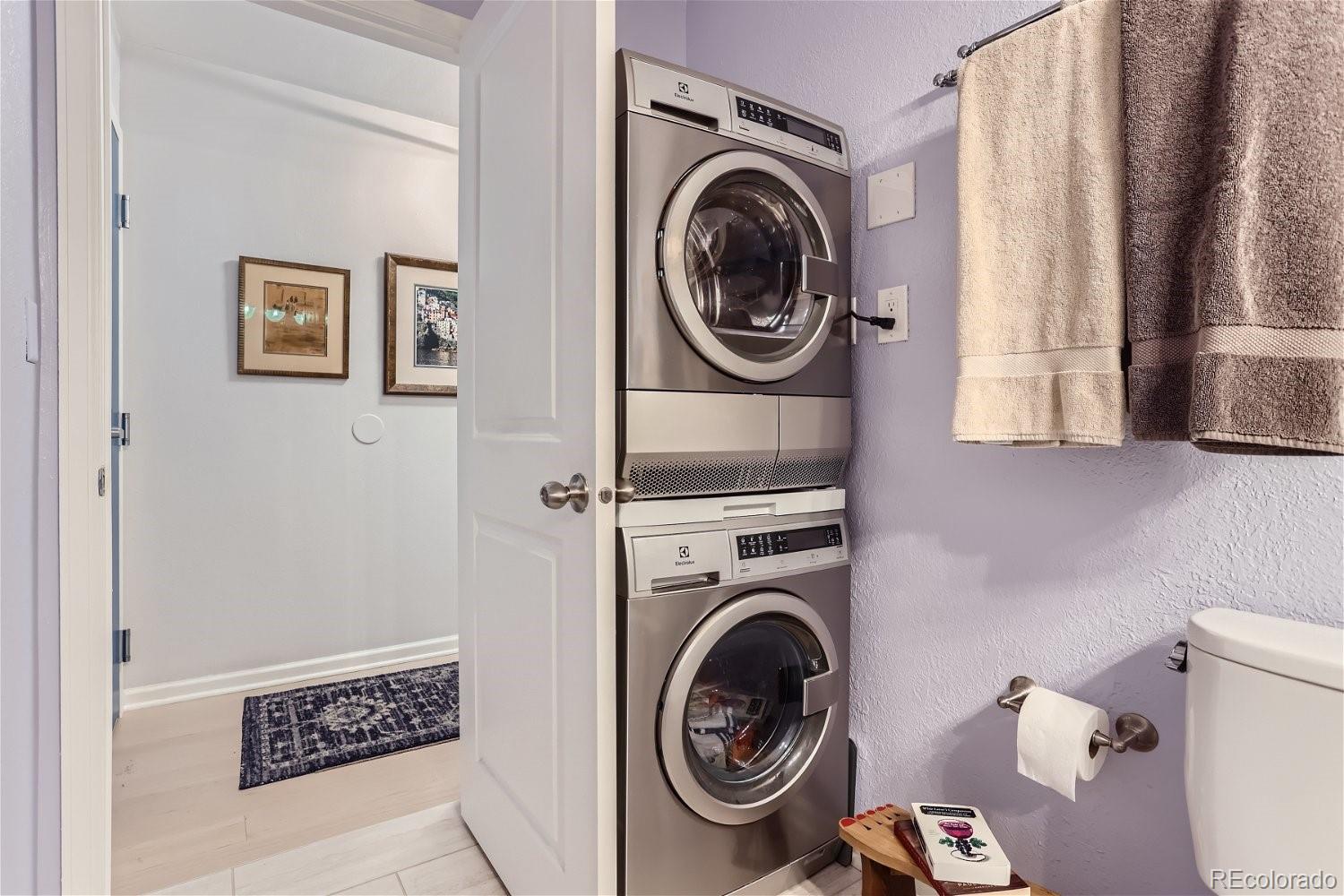 1625 Larimer Street Unit: 504