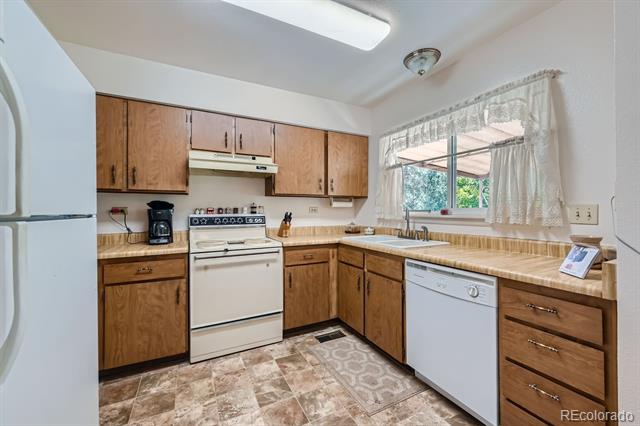 16065 E Oxford Drive