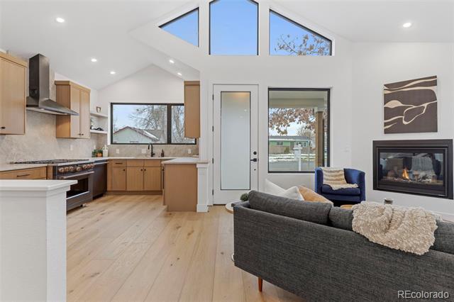 203 E Chester Street Unit: A