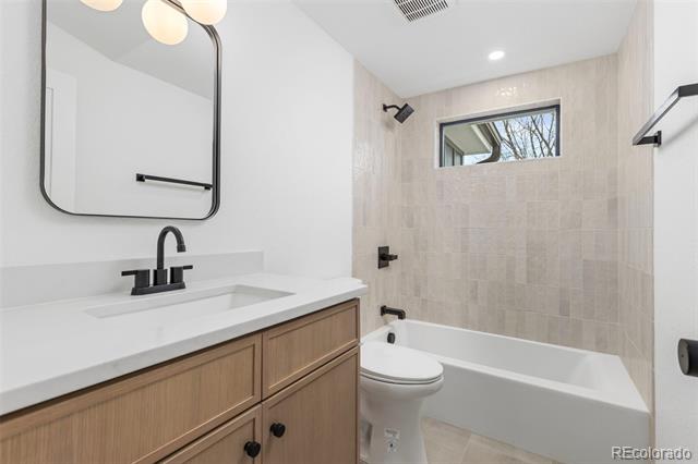 203 E Chester Street Unit: A