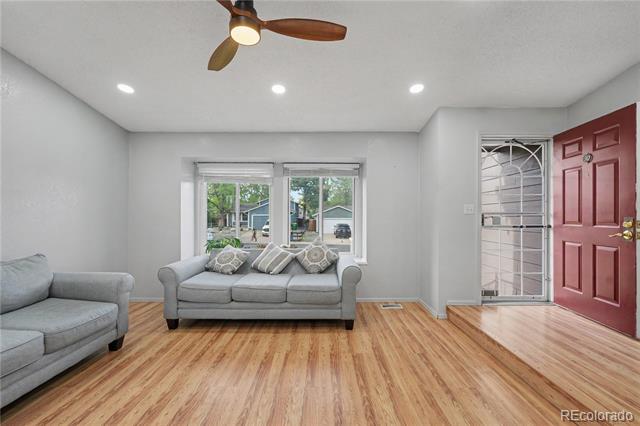 15804 E Purdue