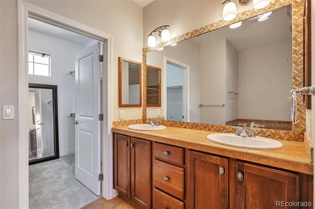 10152 Inverness Main Street