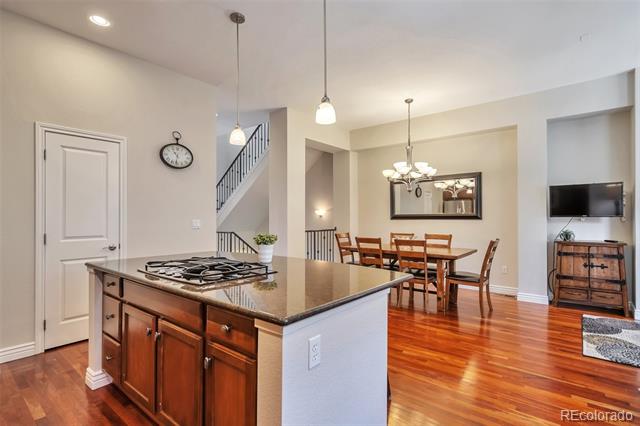10152 Inverness Main Street