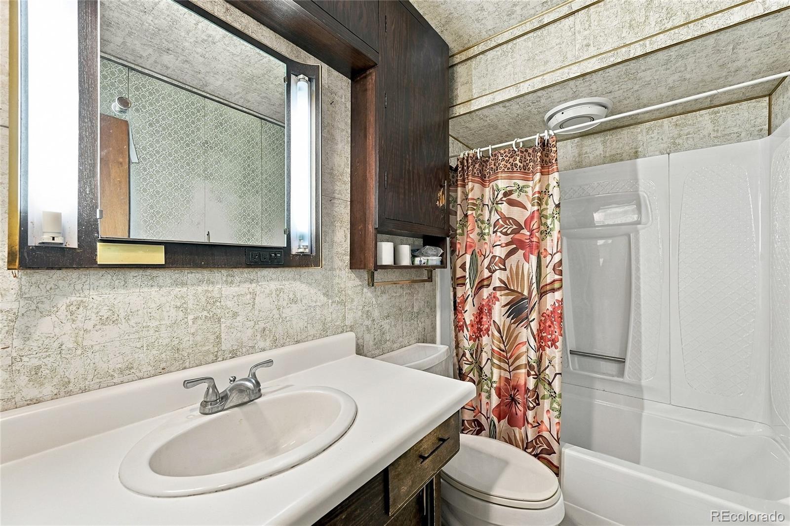 5361 E 67th