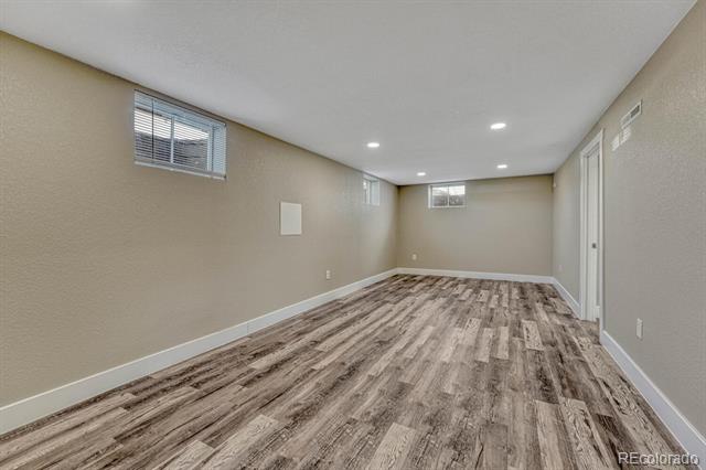 1490 S Ivy Way
