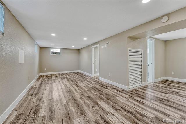 1490 S Ivy Way
