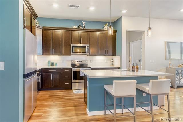420 E Fremont Place Unit: 407