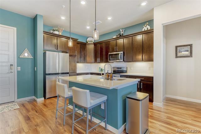 420 E Fremont Place Unit: 407