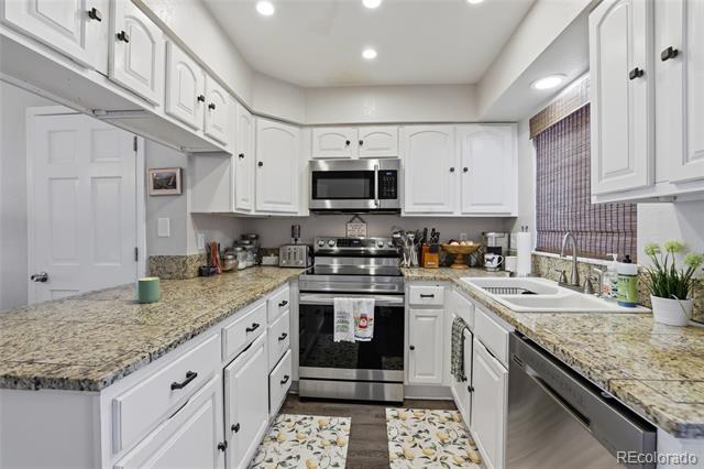 10720 Foxwood Court