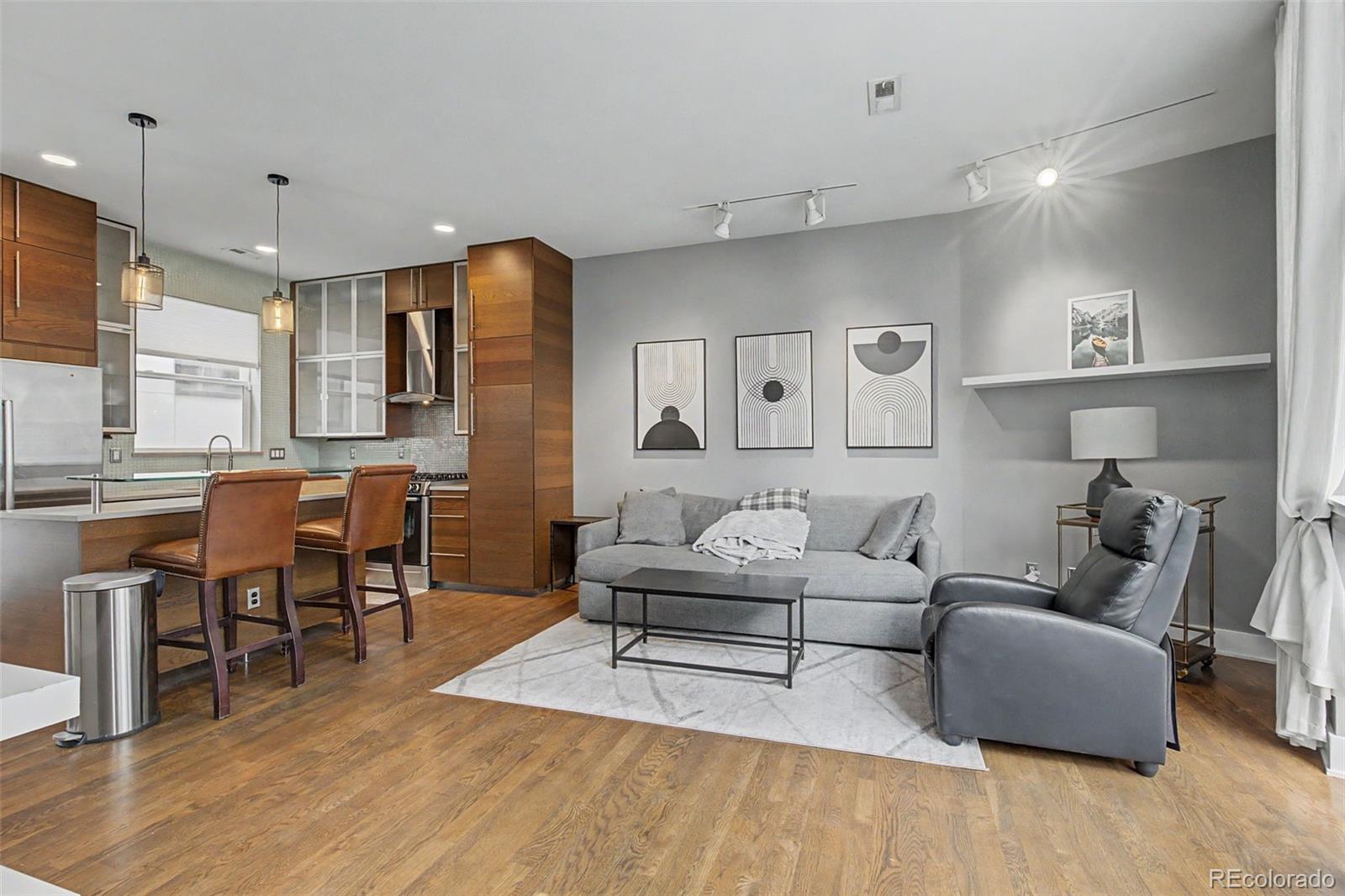 2115 W 32nd Avenue Unit: 3