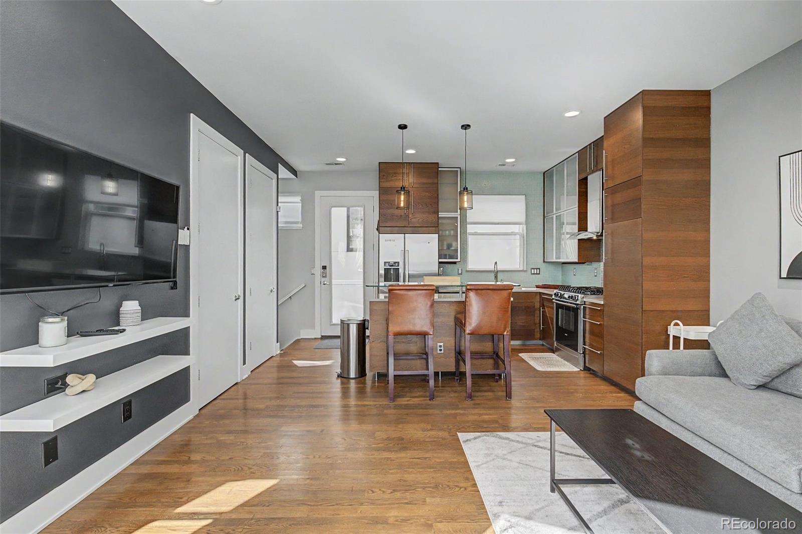 2115 W 32nd Avenue Unit: 3