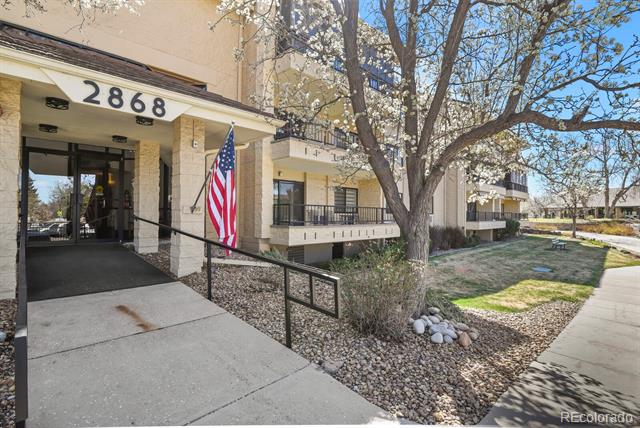 2868 S Heather Gardens Way Unit: 109