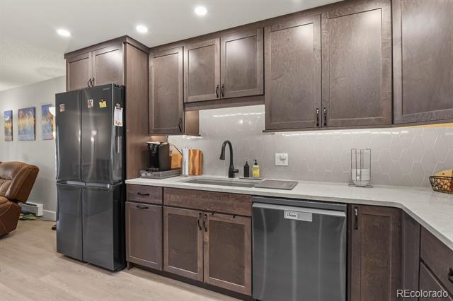 2868 S Heather Gardens Way Unit: 109