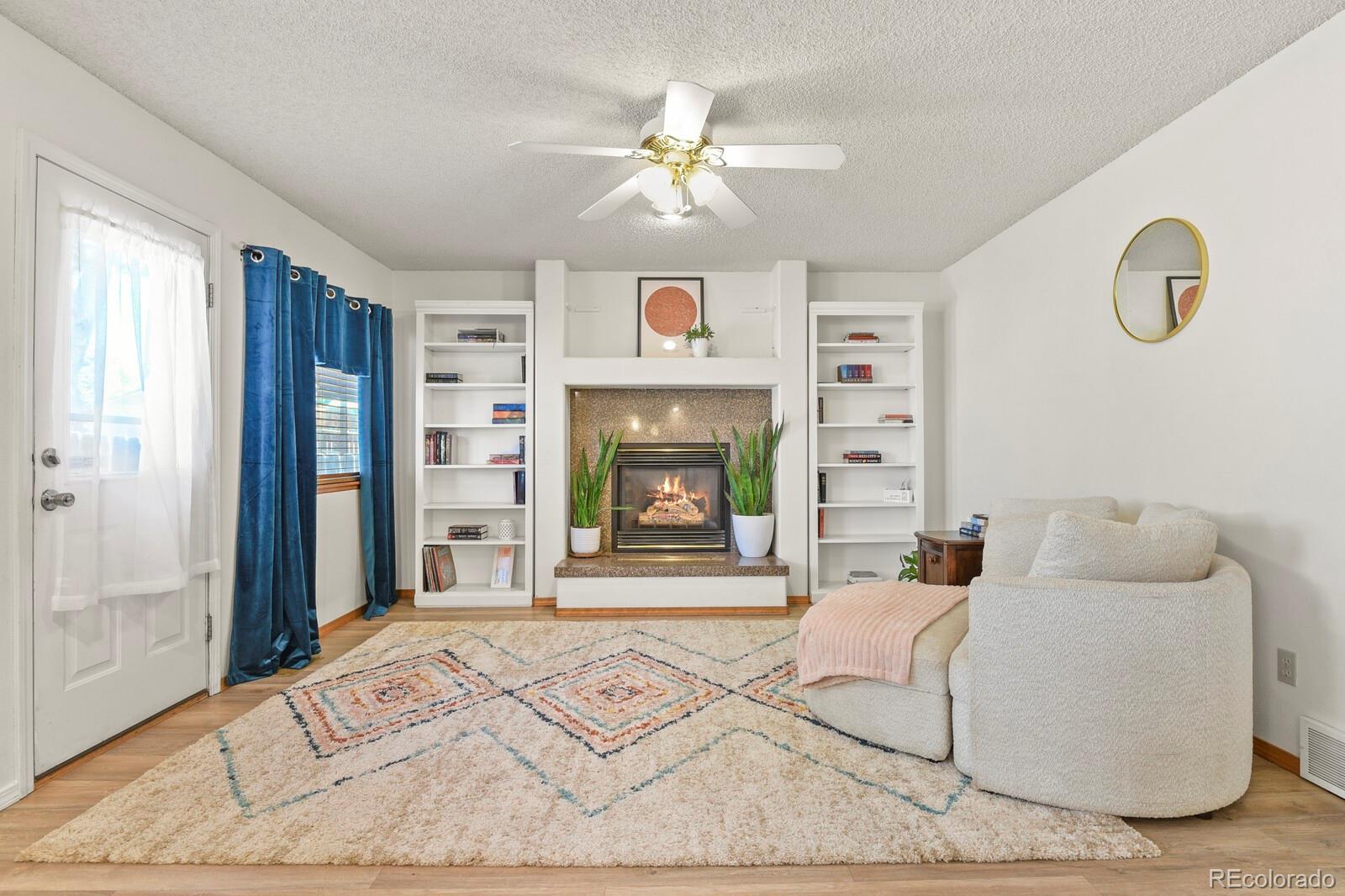 4912 Chariot Drive