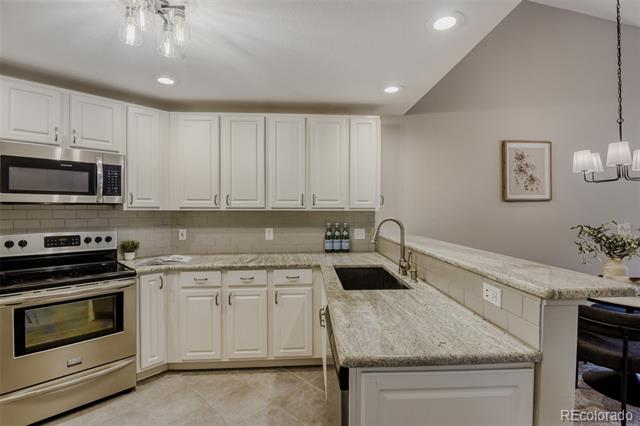 8693 E Dry Creek Road Unit: 922