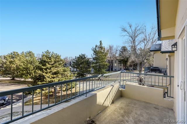 8693 E Dry Creek Road Unit: 922