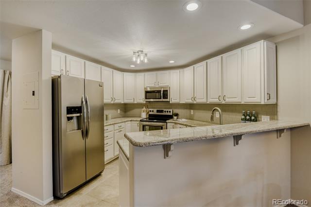 8693 E Dry Creek Road Unit: 922