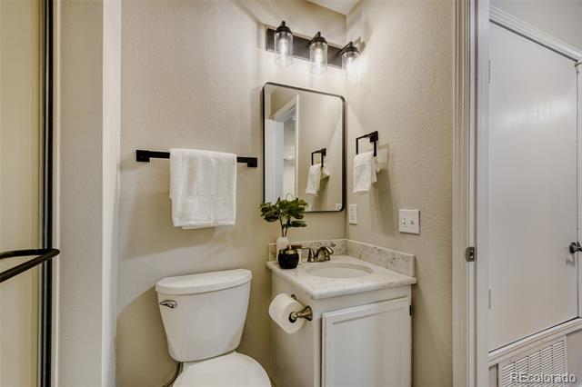 8693 E Dry Creek Road Unit: 922