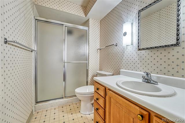 6940 E Girard Avenue Unit: 203