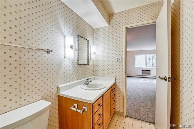 6940 E Girard Avenue Unit: 203
