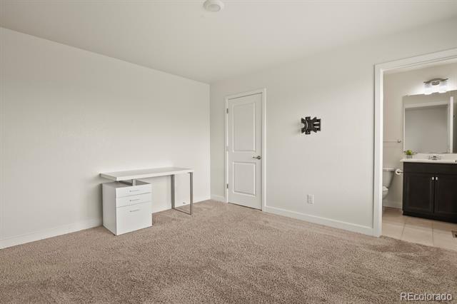 7498 E 157th Place