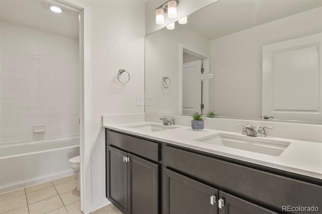 7498 E 157th Place