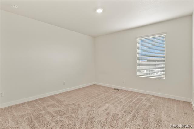 7498 E 157th Place