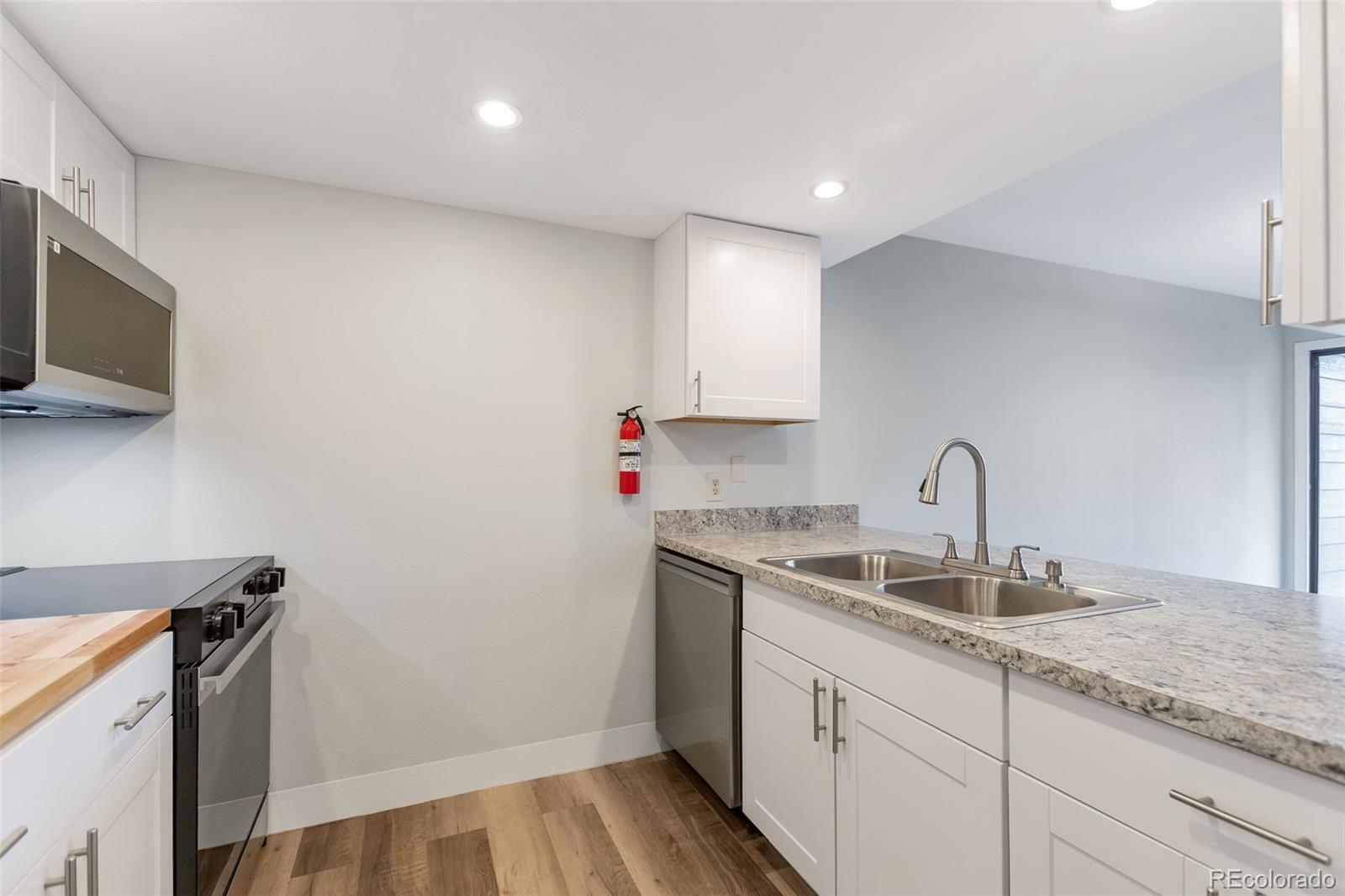 4896 S Dudley Street Unit: 8