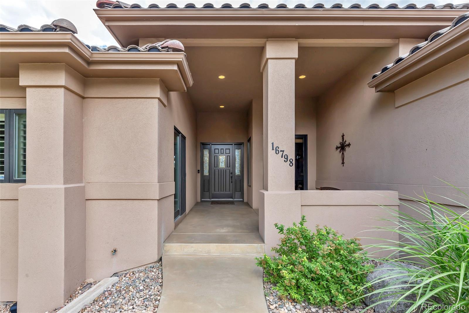 16798 Foxwood Lane