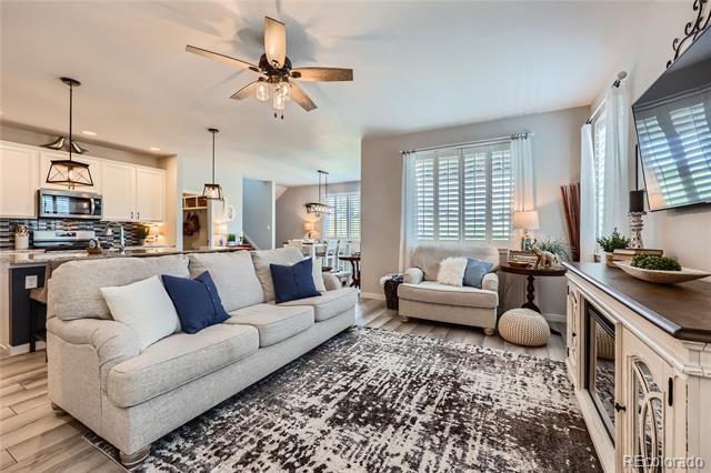 2112 Peralta Loop