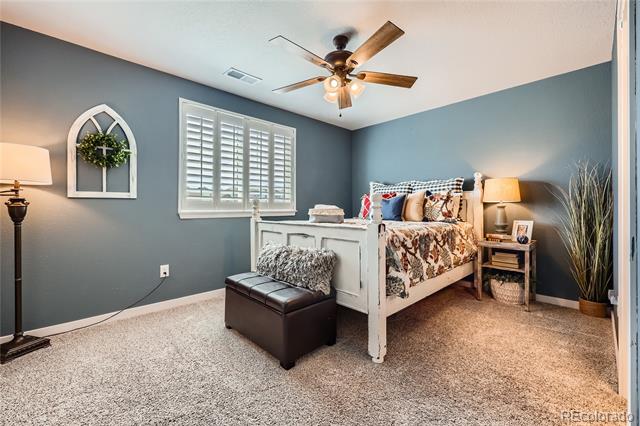 2112 Peralta Loop