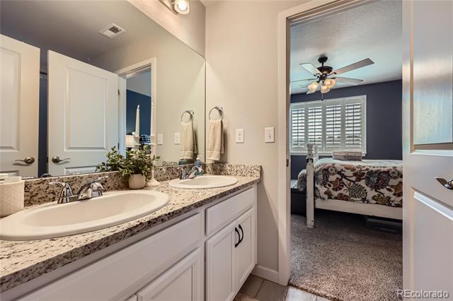 2112 Peralta Loop