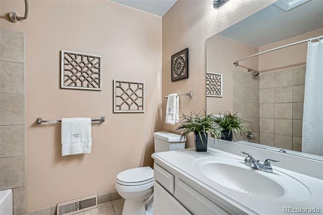 8933 Field Street Unit: 43