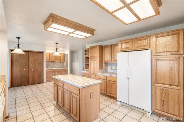 29130 Upper Moss Rock Road
