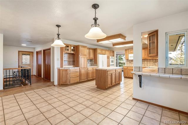 29130 Upper Moss Rock Road