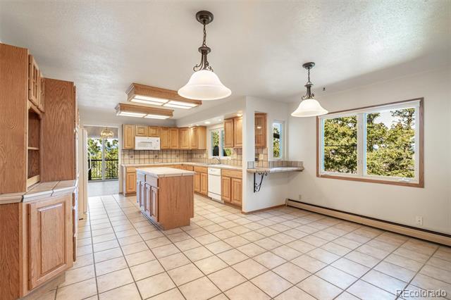 29130 Upper Moss Rock Road