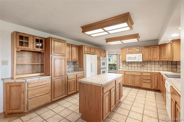 29130 Upper Moss Rock Road